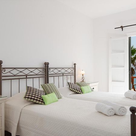 Hotel Efrosini Platis Gialos  Екстериор снимка