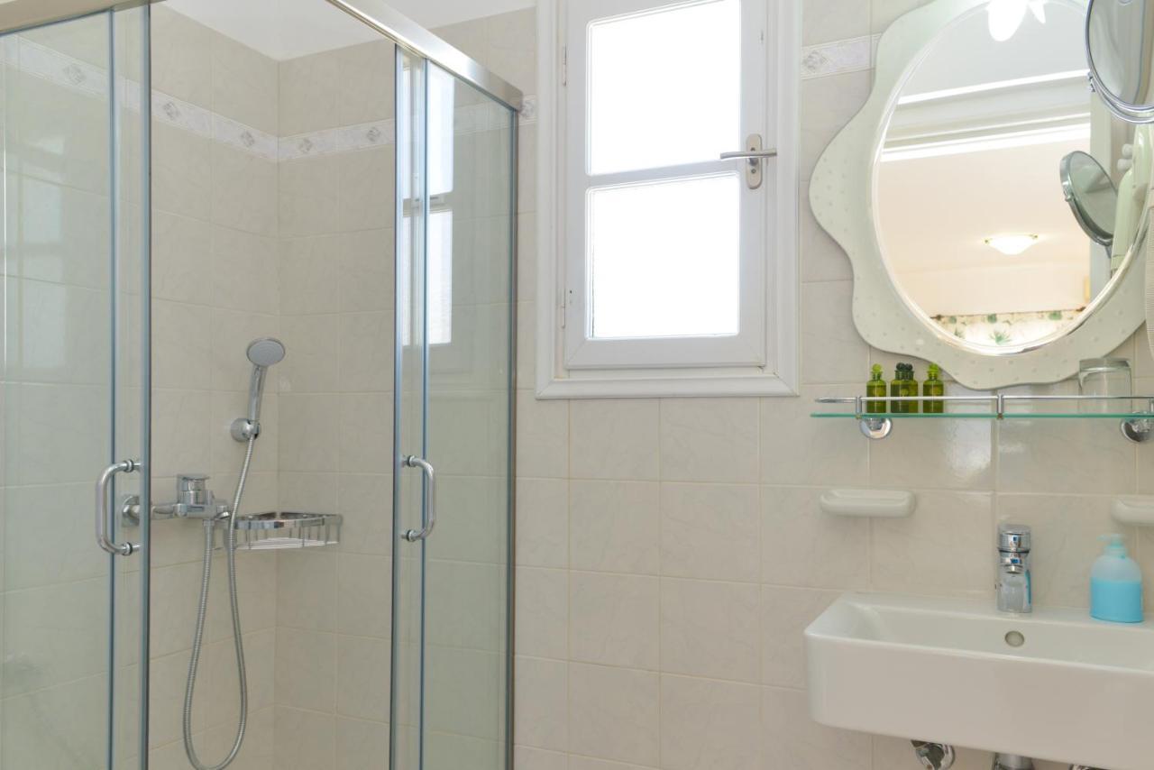 Hotel Efrosini Platis Gialos  Екстериор снимка